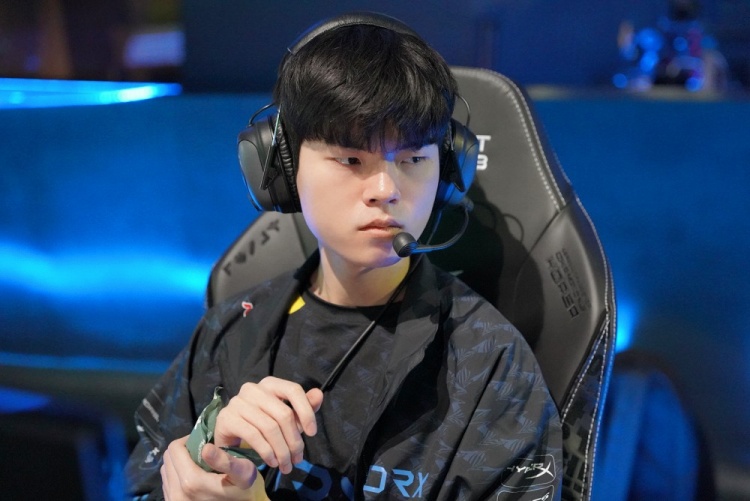 交易前的暗 交易前的暗