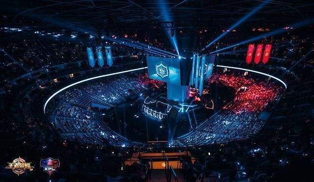 科斯图拉斯 科斯图拉斯