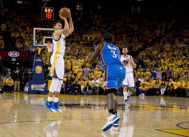 与场边观众 与场边观众