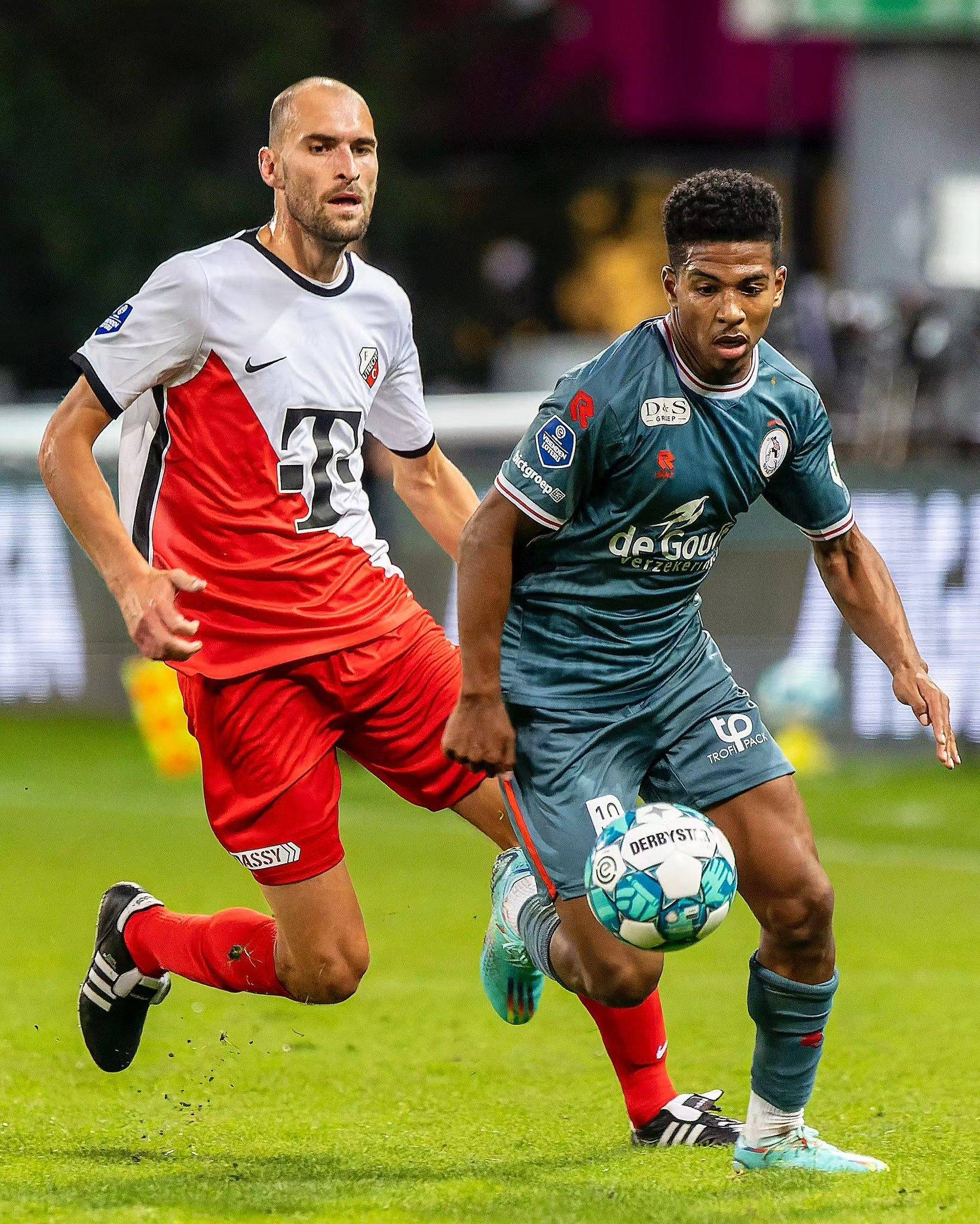 这场胜利虽 这场胜利虽